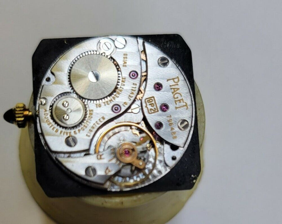 Unisex Piaget Protocole Ref 9154 25mm 18k Yel Gold 1970s Slim Dress Watch RA299